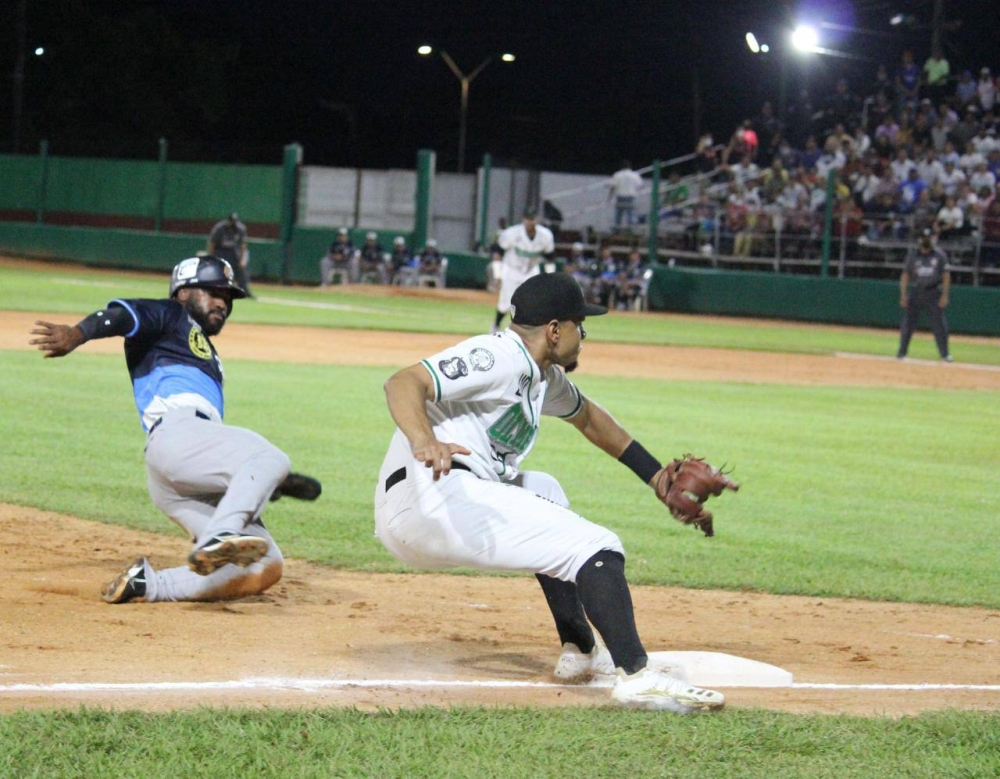 La lluvia detiene el primero de la serie en Macuspana