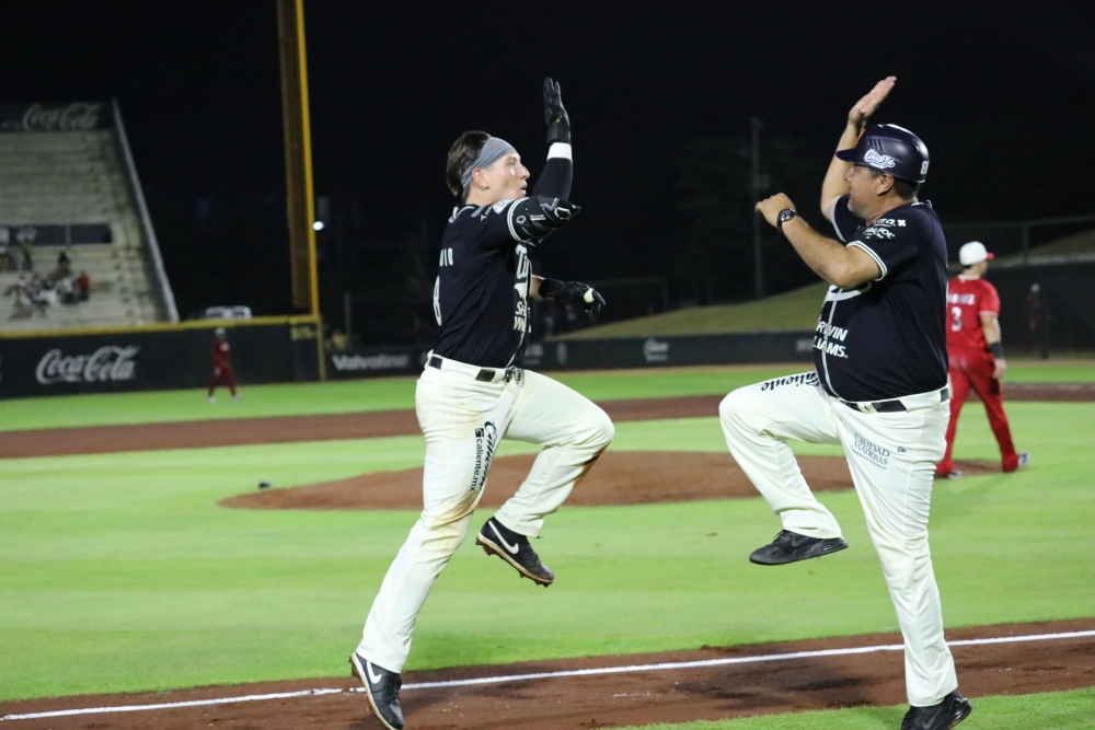 Tigres vence a El Águila dos veces en la misma noche