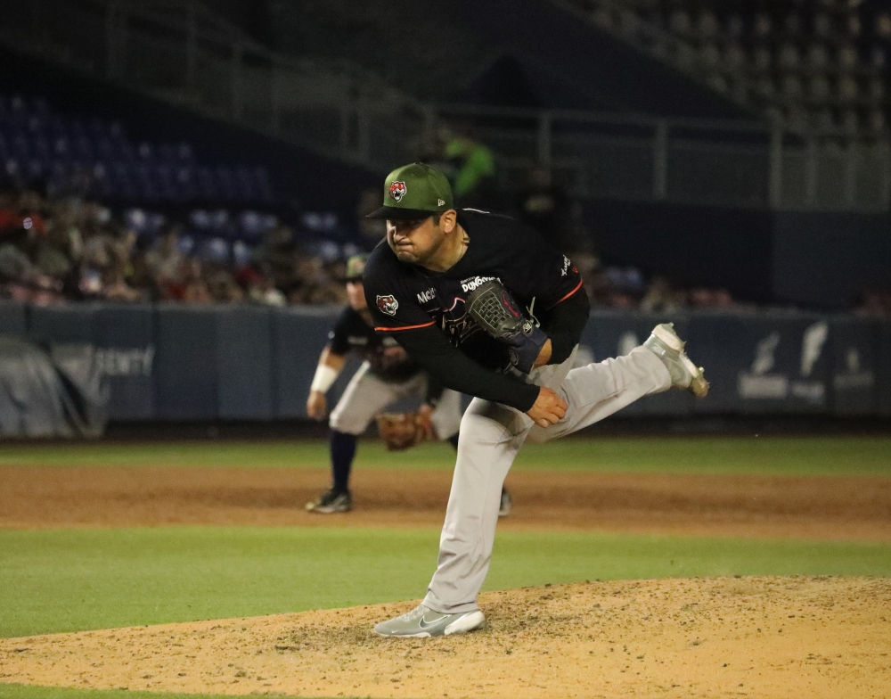 Tercer triunfo en fila para los felinos