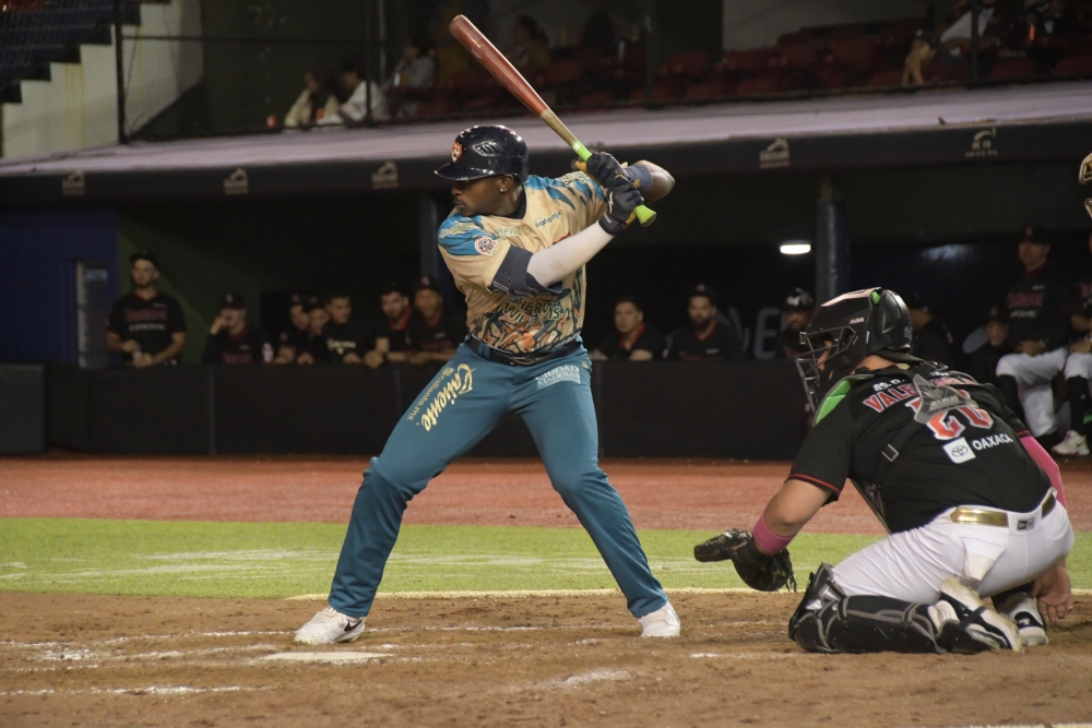 Tigres lucha pero no le alcanza en Oaxaca