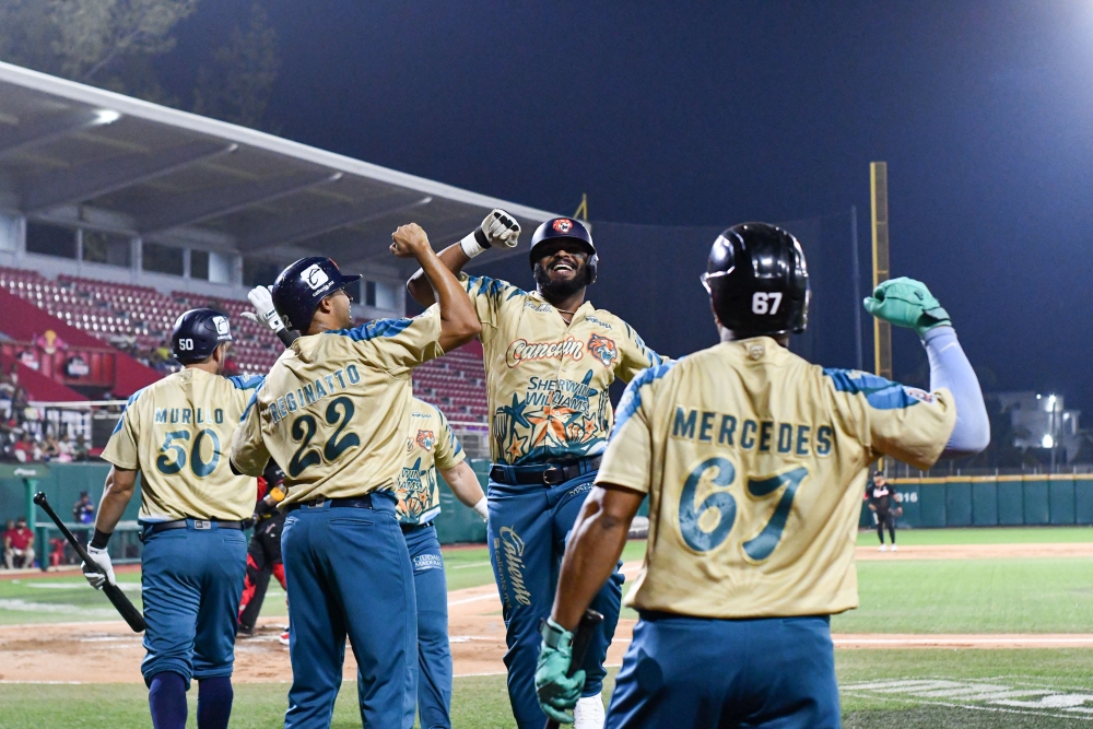 Tigres arranca su gira con victoria