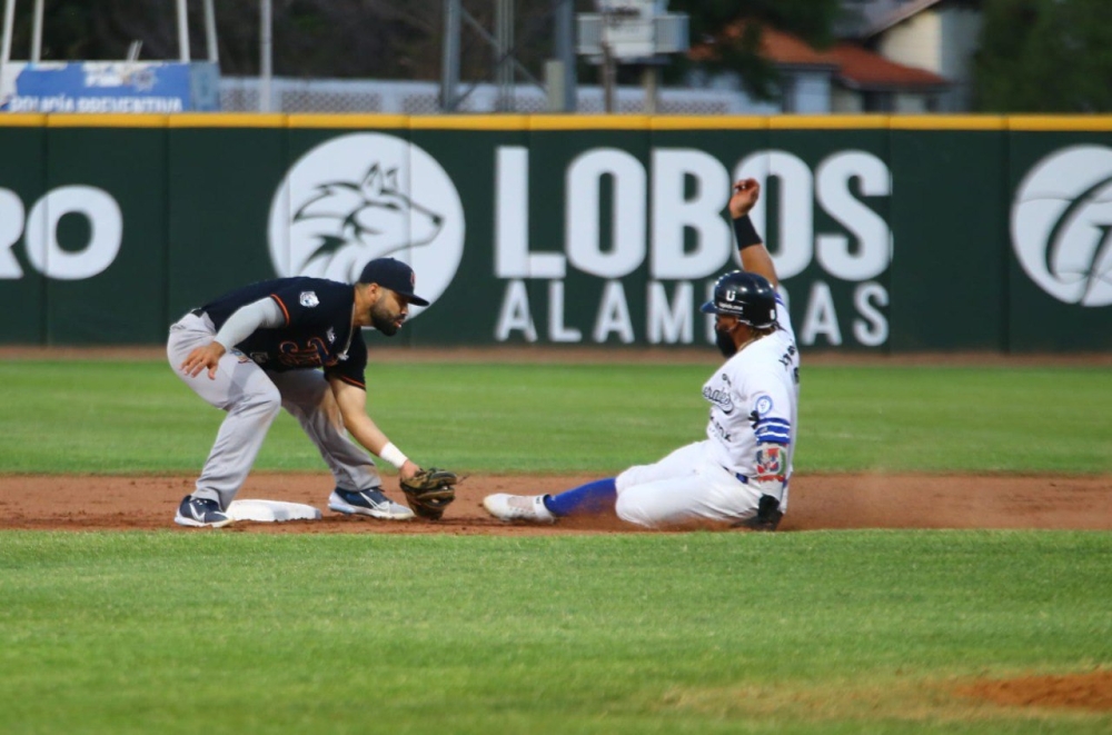 Tigres pega primero en el Cuartel