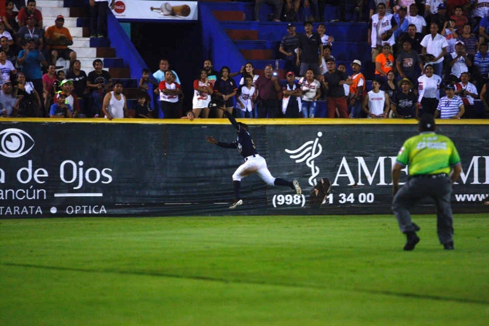 Tigres gana y está a uno de la final del sur 