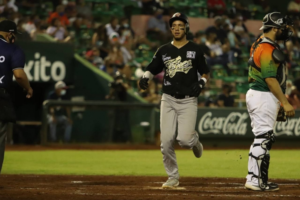 Leones evita la barrida de Tigres en el Kukulcán