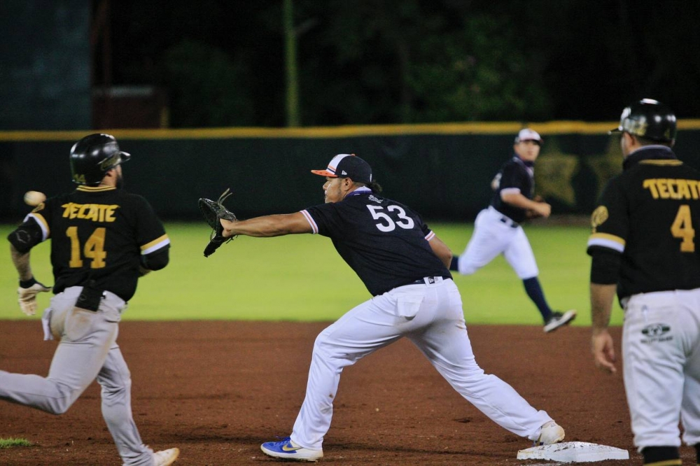 Volvió el béisbol al Beto Ávila